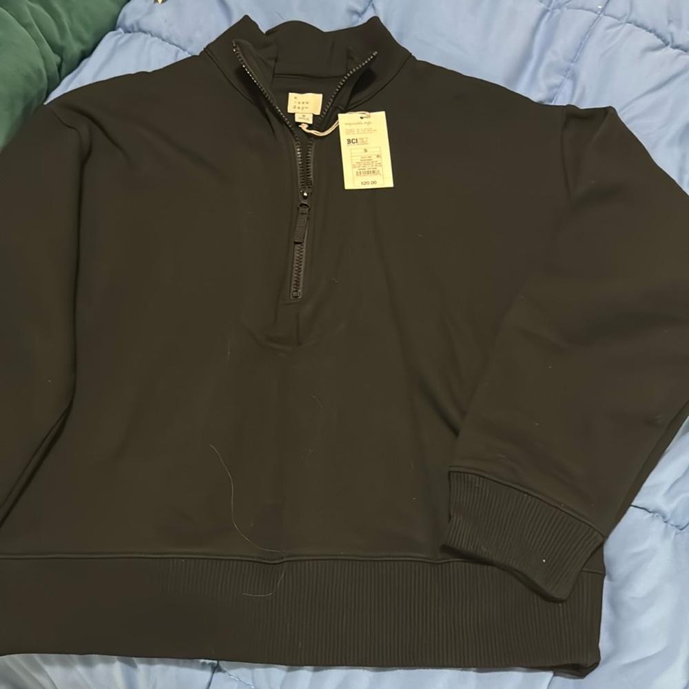 Sweat shirt size small